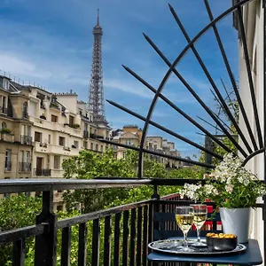 Le Cercle Tour Eiffel 3* باريس